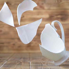 Фото и видео за сватба цени 25 - счупената чаша.